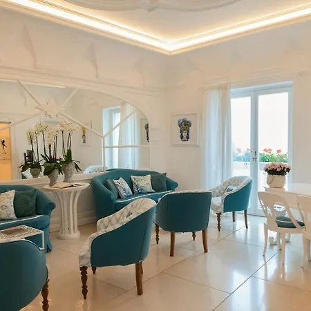 Piazzetta Diefenbach 4*