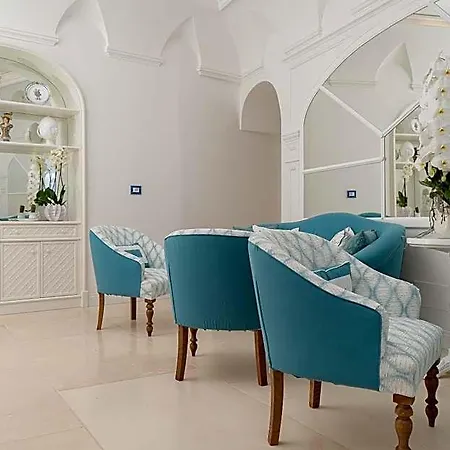 Piazzetta Diefenbach كابري