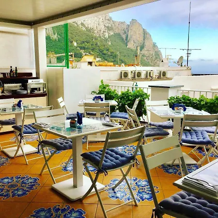 מלון Piazzetta Diefenbach 4*