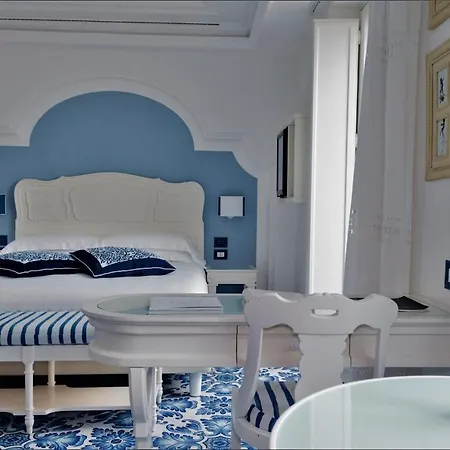 Piazzetta Diefenbach 4* Capri