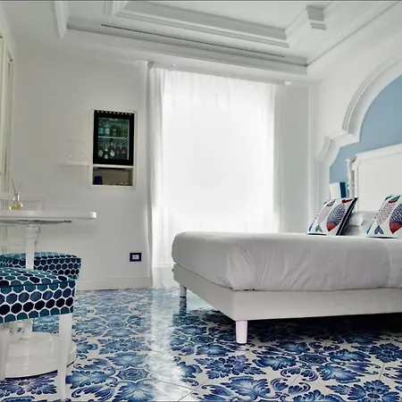 Piazzetta Diefenbach Otel 4*