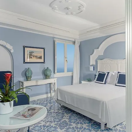 Piazzetta Diefenbach Otel Capri